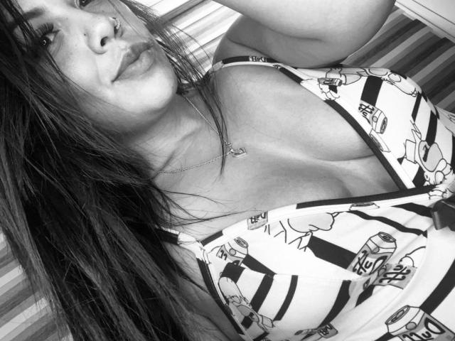 EmilyDurand - Live porn &amp; sex cam - 17893398
