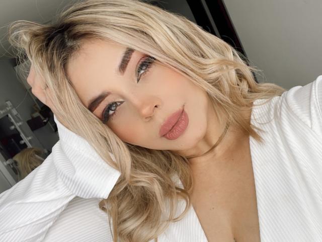 Zaramillery - Live porn &amp; sex cam - 17903154