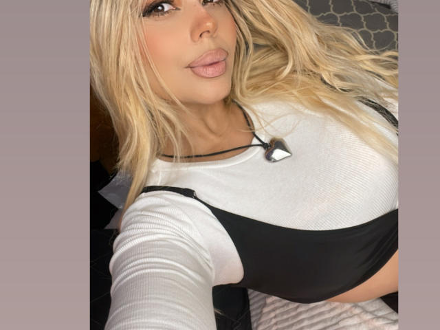Zaramillery - Live sex cam - 17903210