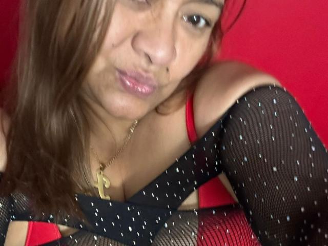 MonzeratBoyer - Live sex cam - 17906574