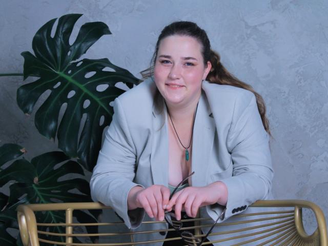 DaniellaGraceZZ - Live Sex Cam - 17907518