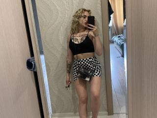 ElizabethKrei - Live sex cam - 17908110