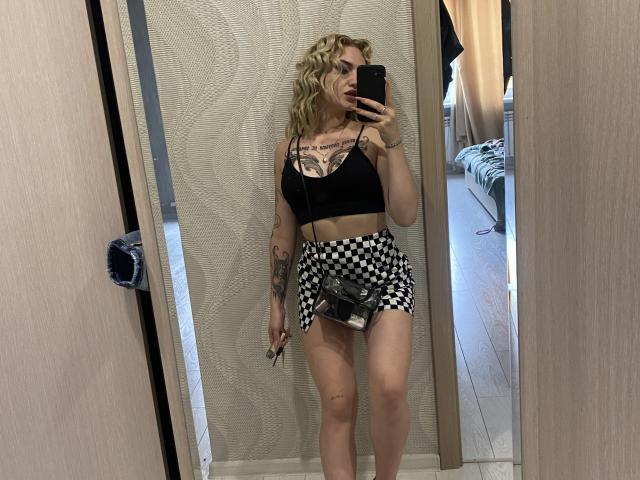 ElizabethKrei - Live sex cam - 17908110