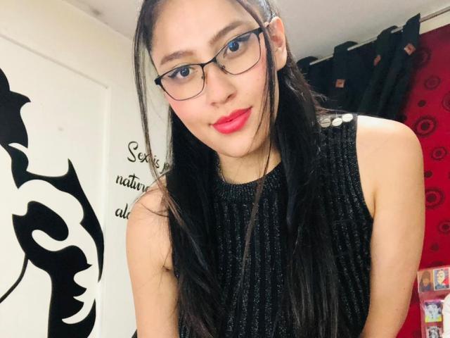 AbriLonnel - Live sex cam - 17909282