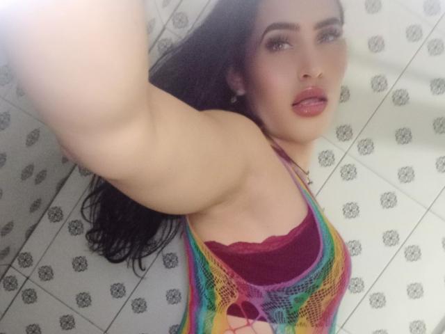 ElectraHottyX - Live Sex Cam - 17910102