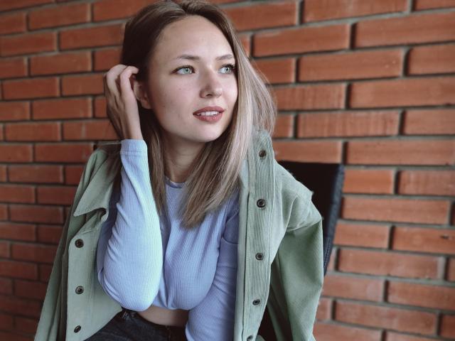 SallyVerda - Live Sex Cam - 17919290