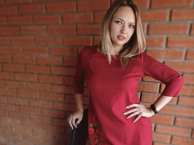 SallyVerda - Live Sex Cam - 17919386