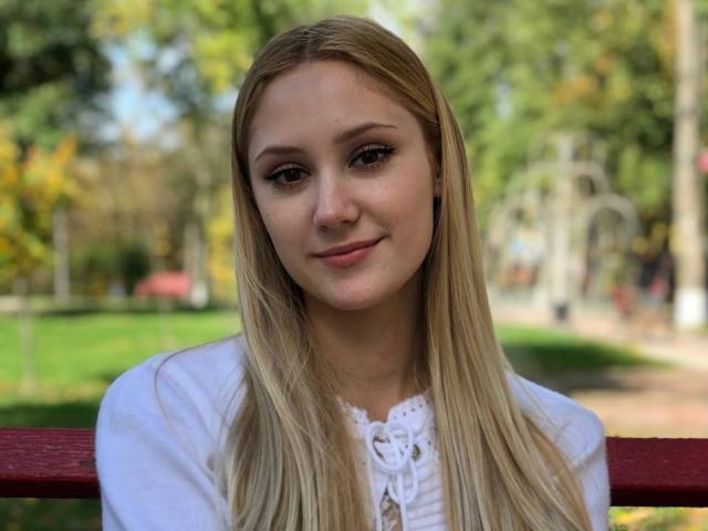 LaylaHott - Live sex cam - 17919434