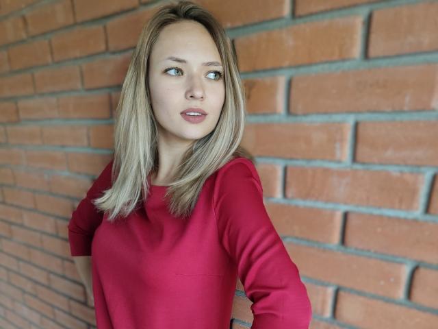 SallyVerda - Live Sex Cam - 17919470