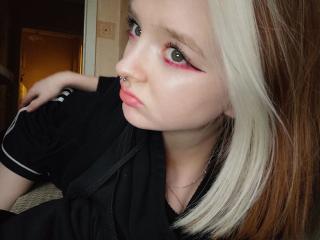 LaPochka - Live sex cam - 17920010