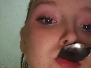 LaPochka - Live sex cam - 17920022