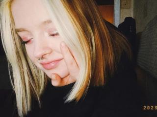 LaPochka - Live sex cam - 17920038