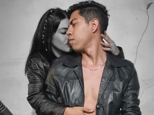 NataliaAndJoel - Live sex cam - 17921694