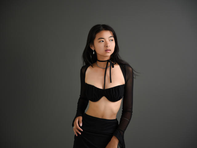 ShyKira - Live sex cam - 17921770