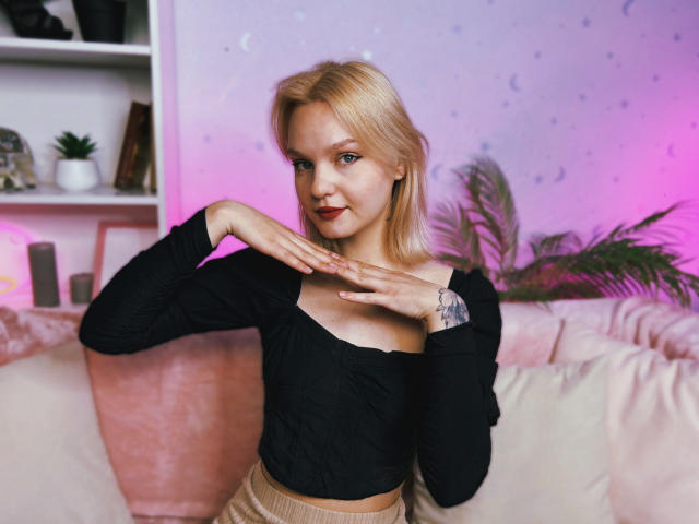GraceCooL - Live sex cam - 17923718