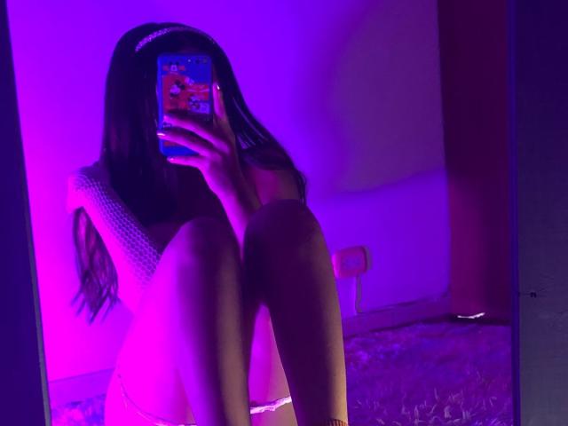 LunaMiranda - Live sex cam - 17927222