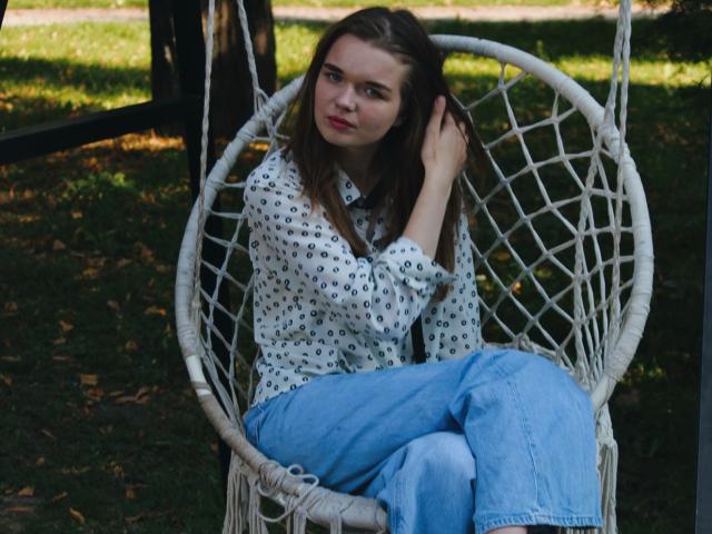 DaylinaLops - Live sex cam - 17927802