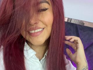 MajoJones - Live sex cam - 17928786