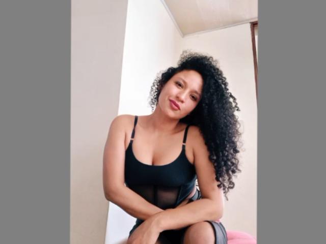 MelaniMouille - Live sexe cam - 17931462