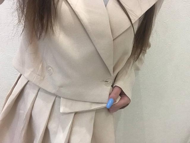 Fellinia - Live sex cam - 17931666