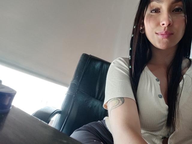 LinaHot69X - Live porn &amp; sex cam - 17932150