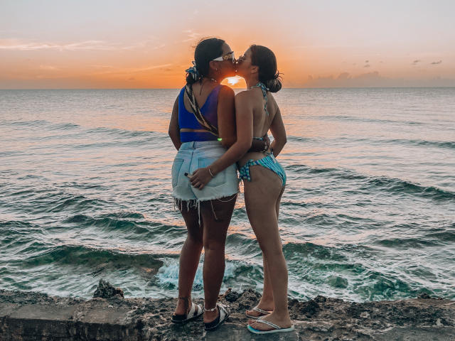 PaolaYKatty - Porno na żywo i seks kamera - 17936646