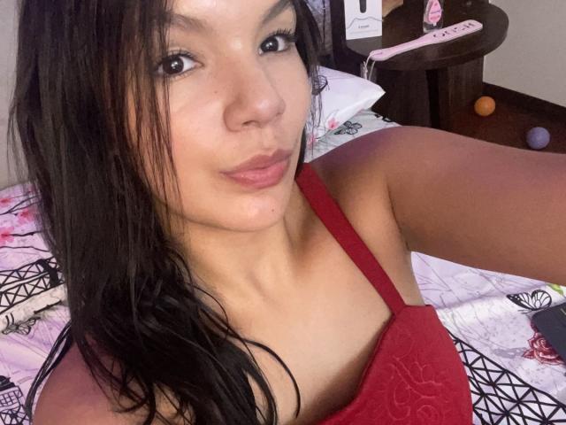 AlondraWm - Live porn &amp; sex cam - 17937546