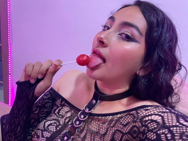 NathaliaHank - Live Sex Cam - 17938314