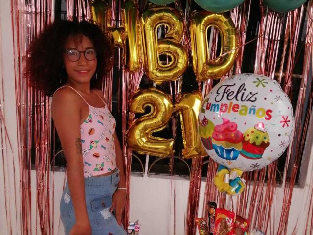 KityCandyFetish - Live sexe cam - 17938894