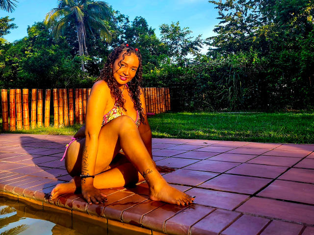 BetzabethMiller - Live sex cam - 17938994