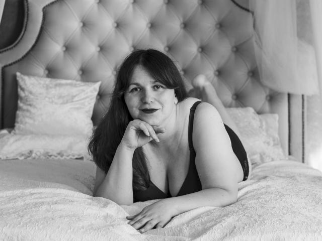 AliceInks - Live sex cam - 17940846