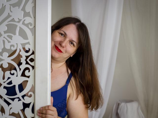 AliceInks - Live Sex Cam - 17940918
