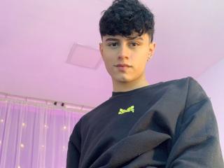JackobSpencer - Live sex cam - 17951066