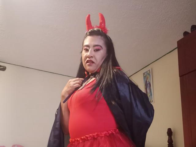 EmilyMoore69 - Live sex cam - 17962282