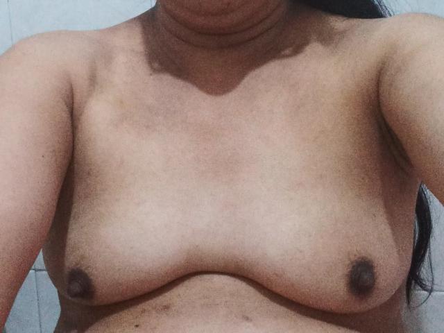 EmilyMoore69 - Live sex cam - 17962346