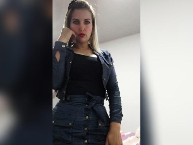GiuliaAddams - Live sex cam - 17963598