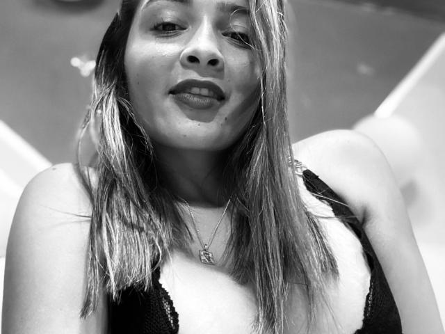 GabriellaFox - Live porn &amp; sex cam - 17963942