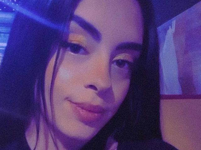 EmilyLefevre - Live sex cam - 17964682