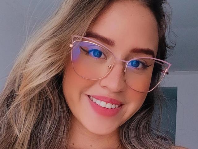 KylieSaoko - Live sex cam - 17971202