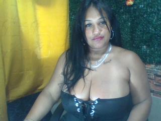 MichelleBrito - Live sex cam - 17971330