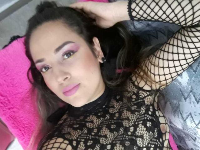 CamilaWilla - Live sex cam - 17974690