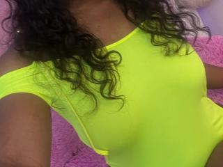 KathieJones - Sexe cam en vivo - 17979334