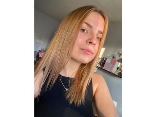 ErnestineLori - Live sex cam - 17980834