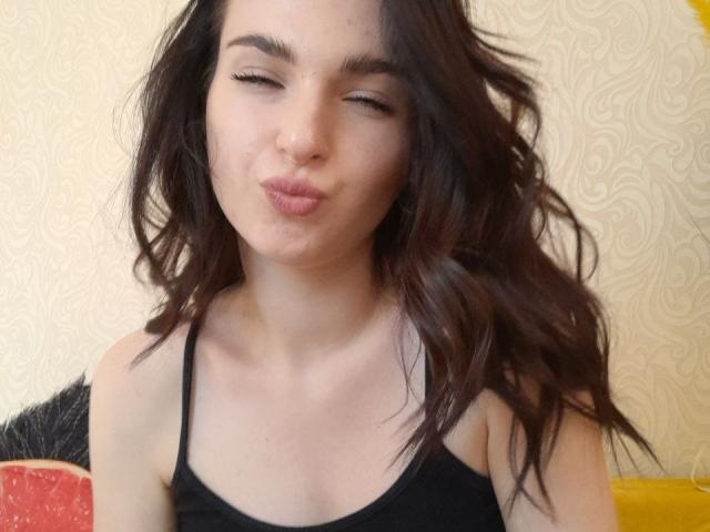 SunnyIsa - Live sex cam - 17981218