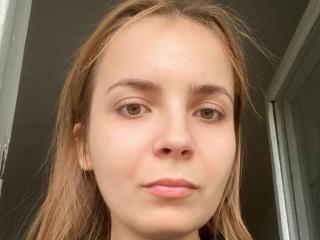 ErnestineLori - Live sex cam - 17981454