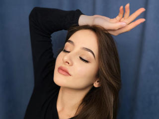 LinaWill - Live Sex Cam - 17984038