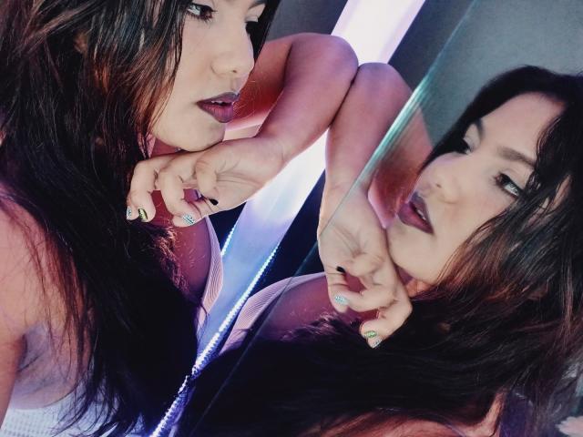 LucyDumont - Sexe cam en vivo - 17984926