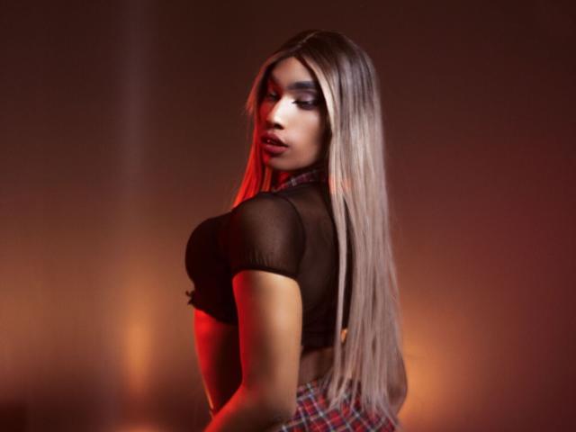 DanikaPettersong - Live Sex Cam - 17988562