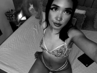 HallyColleman - Live porn & sex cam - 17991030