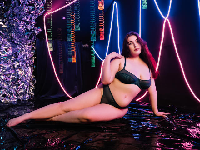 MelissaBonly - Live sex cam - 17991358